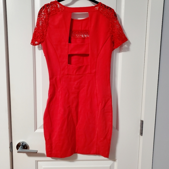 Red Dynamite Dress - Picture 2 of 3